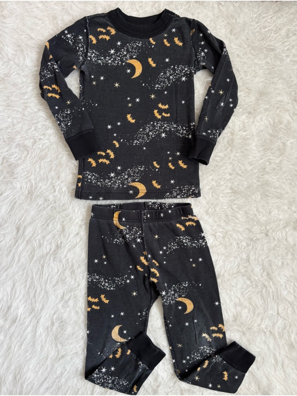 Hanna Andersson Gender Neutral Black and Gold Moon & Bat Pajama Set